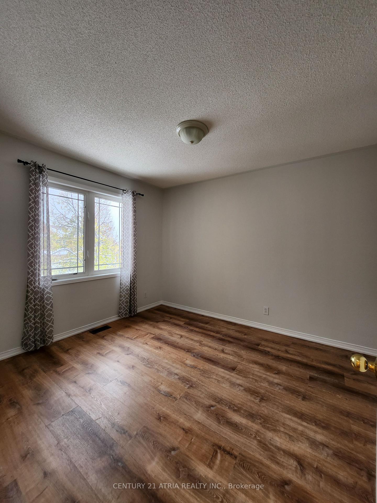 Photo 15 of 8 Bilbrough Street, Aurora, Bayview Northeast — HOMEH