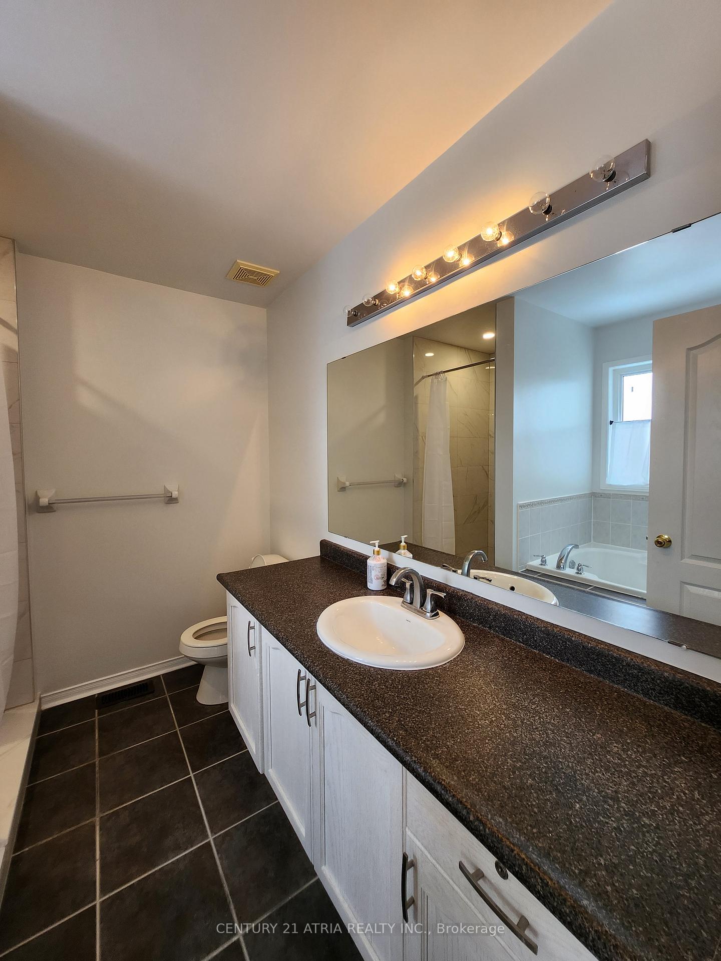 Photo 24 of 8 Bilbrough Street, Aurora, Bayview Northeast — HOMEH