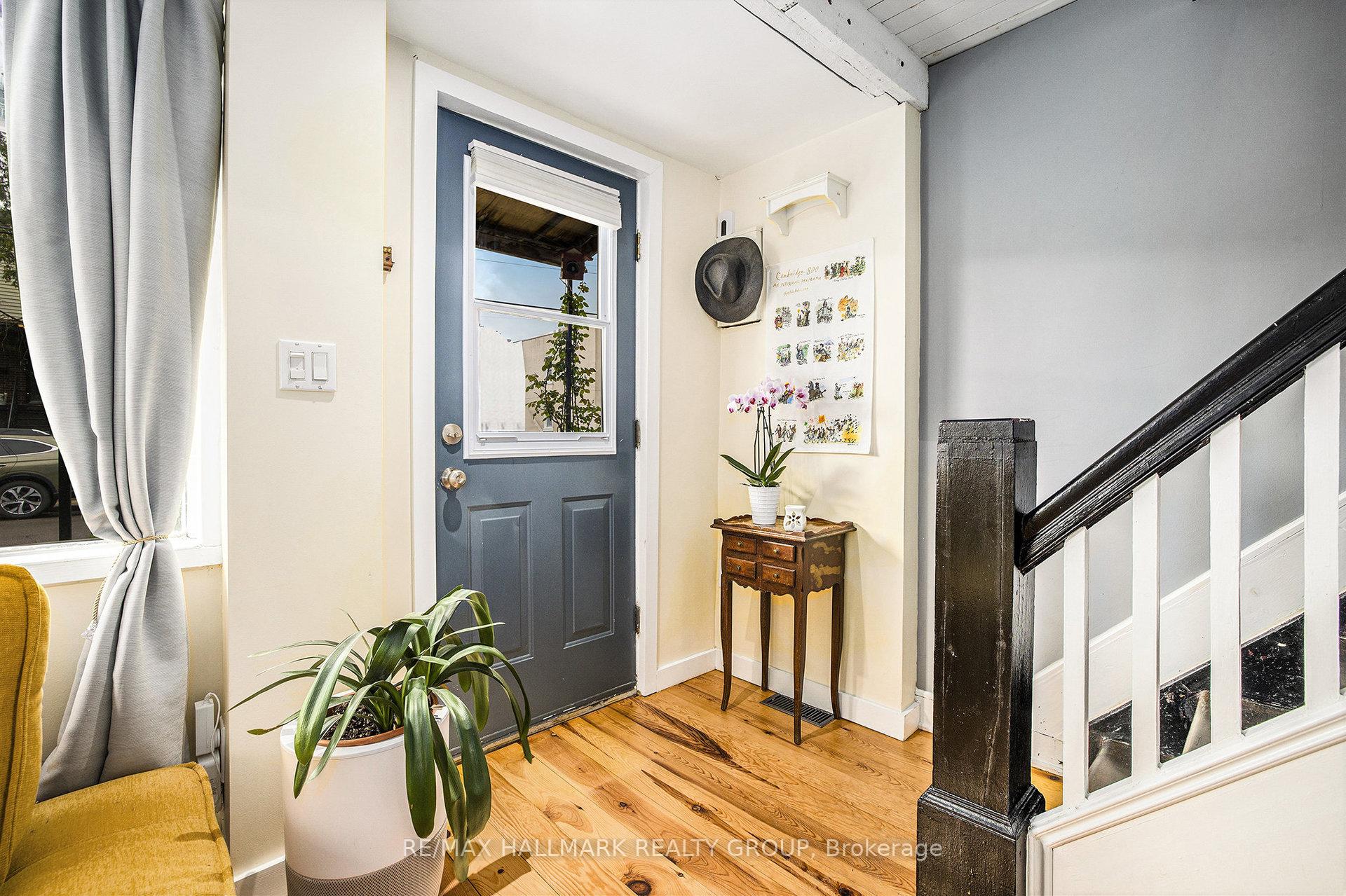 Photo 3 of 125 Marier Avenue, Ottawa, Vanier — HOMEH