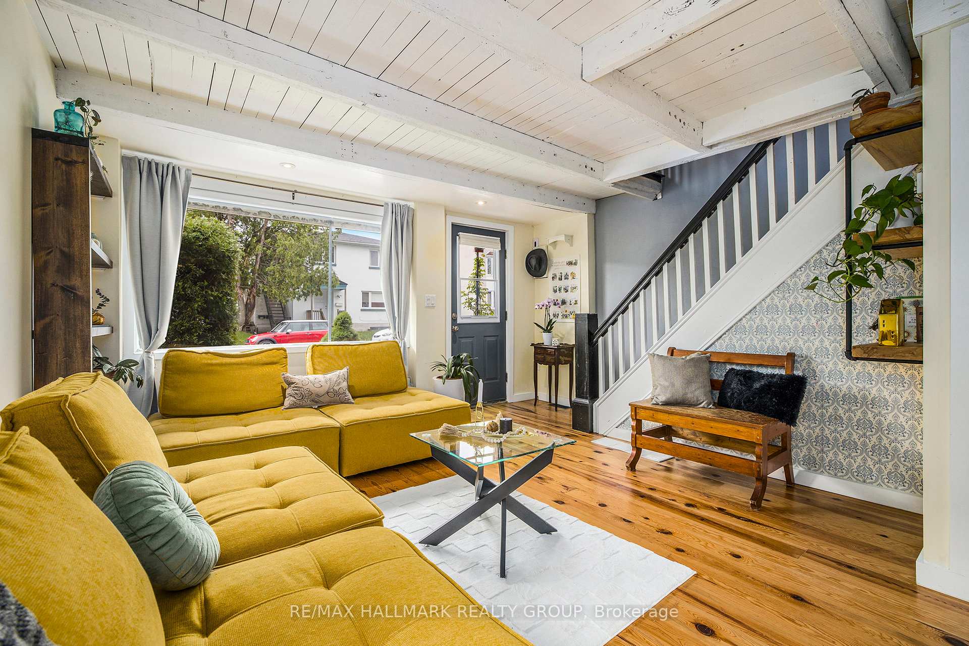 Photo 5 of 125 Marier Avenue, Ottawa, Vanier — HOMEH