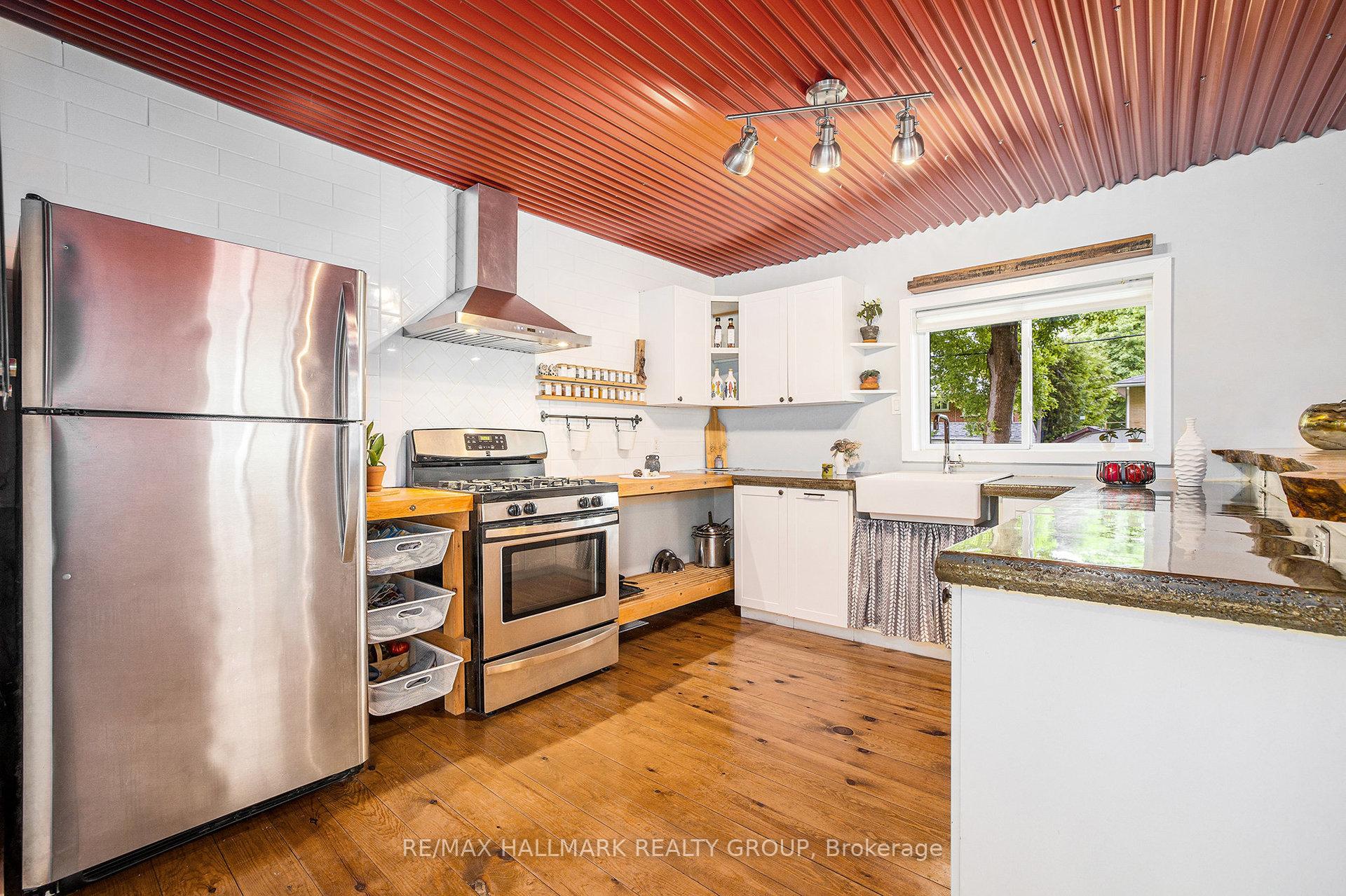 Photo 11 of 125 Marier Avenue, Ottawa, Vanier — HOMEH