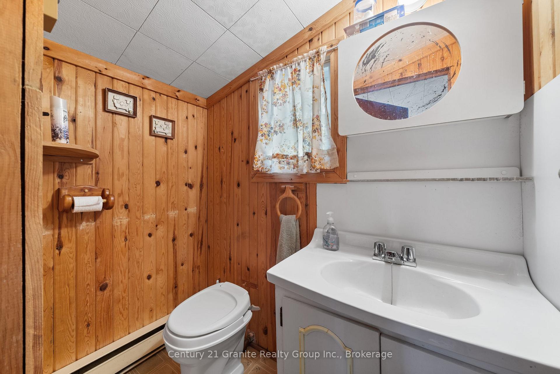 Photo 13 of 17058 Highway 35, Algonquin Highlands, Stanhope — HOMEH