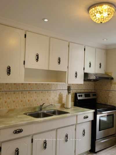 Photo 2 of 83 Crawford Street, Toronto, Trinity-Bellwoods — HOMEH