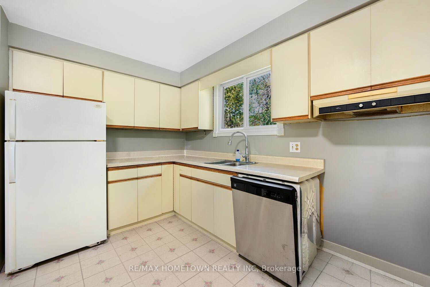 Photo 11 of 6290 6th Concession Road, Augusta, Augusta Twp — HOMEH