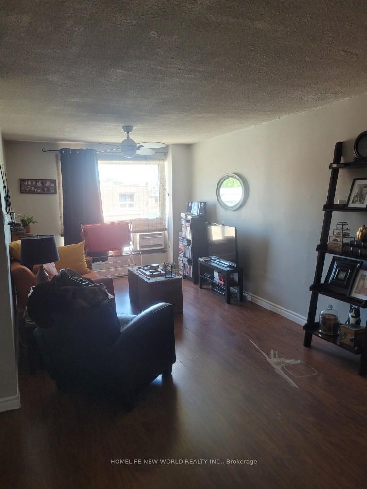 Photo 1 of Unit 6, 42 Brock Street W, Uxbridge — HOMEH