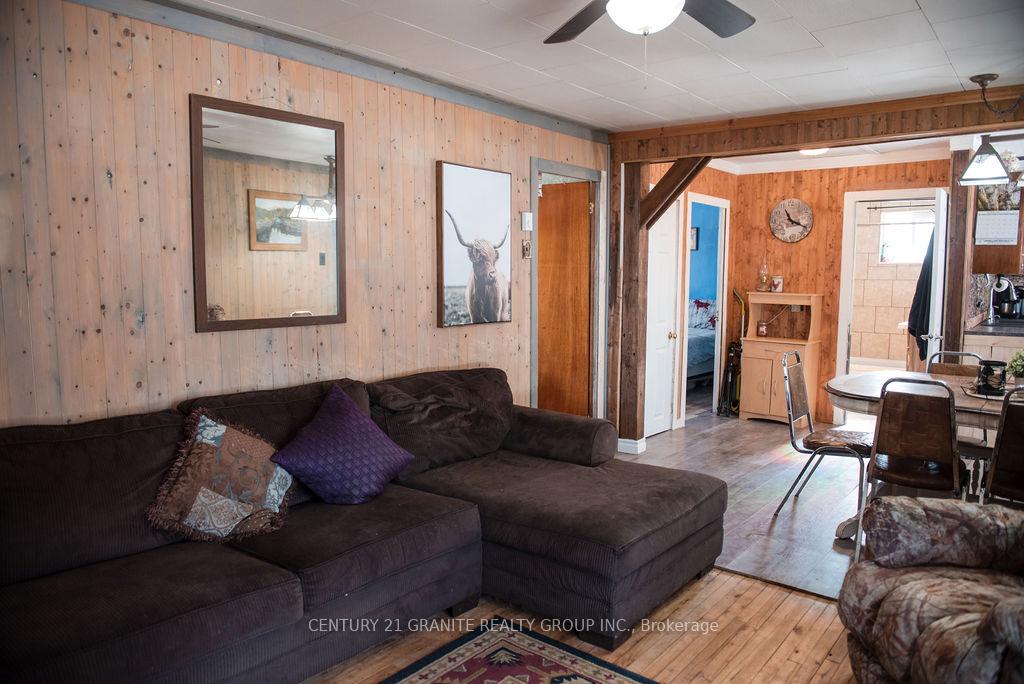Photo 14 of 30 Central Street, Addington Highlands — HOMEH