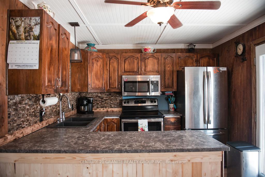 Photo 19 of 30 Central Street, Addington Highlands — HOMEH