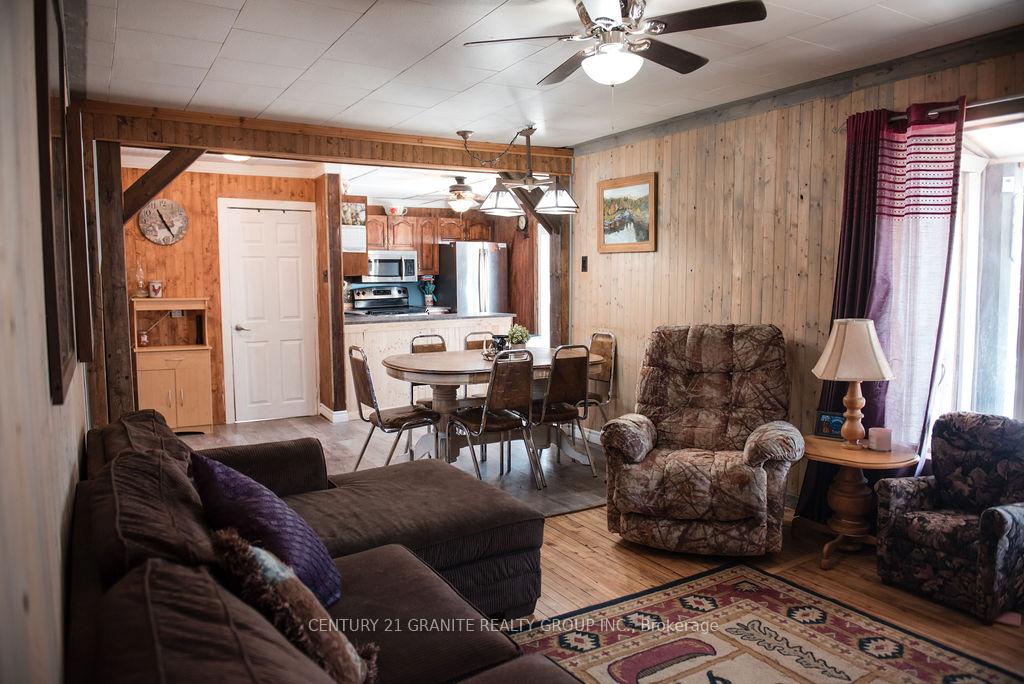 Photo 26 of 30 Central Street, Addington Highlands — HOMEH