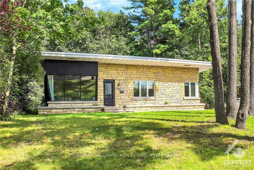 Photo 1 of 2063 Niagara Drive, Ottawa, Applewood Acres — HOMEH