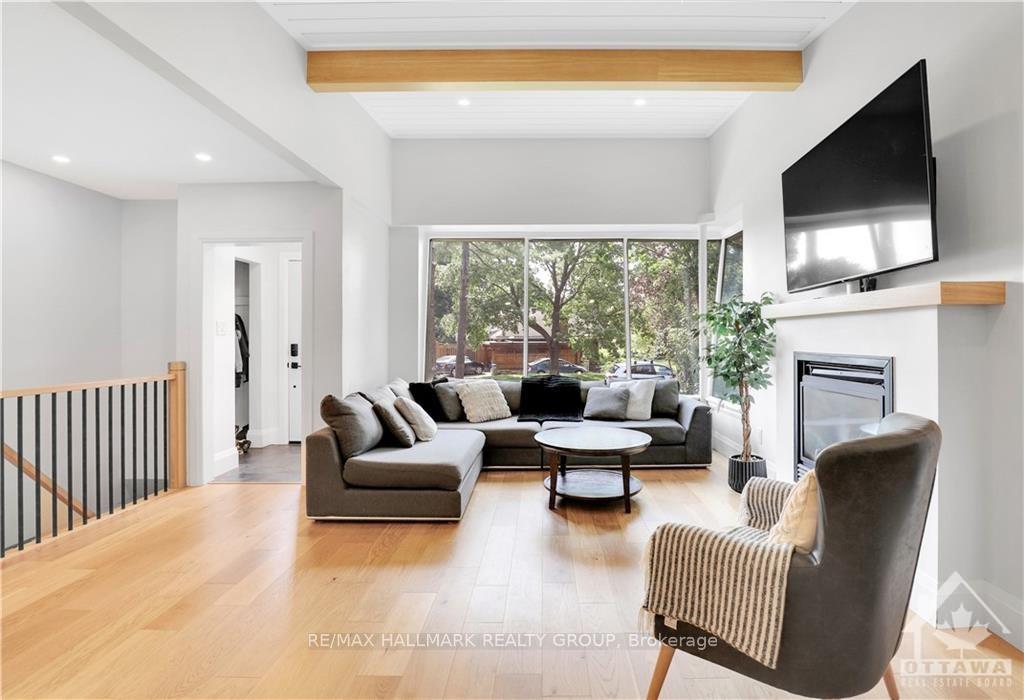 Photo 6 of 2063 Niagara Drive, Ottawa, Applewood Acres — HOMEH