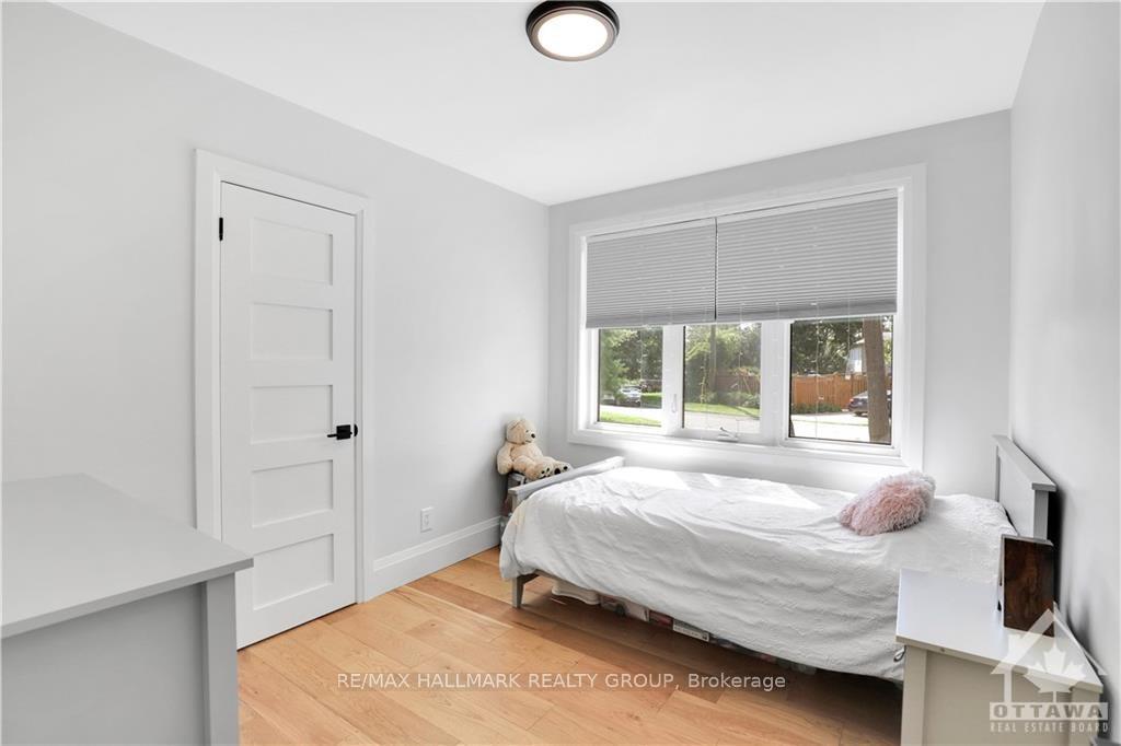 Photo 17 of 2063 Niagara Drive, Ottawa, Applewood Acres — HOMEH