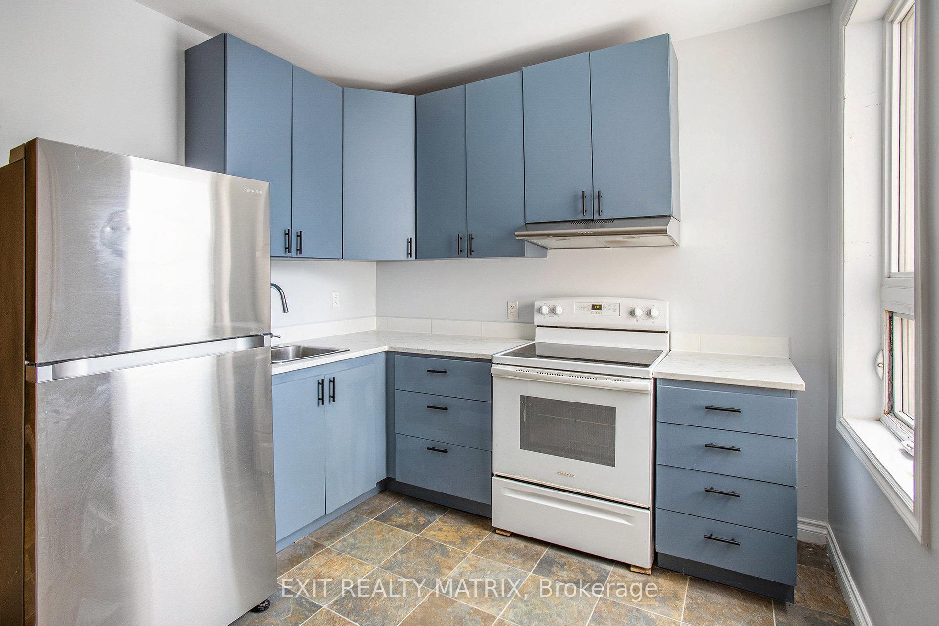 Photo 6 of Unit 1, 258 Park Street, Ottawa, Vanier — HOMEH