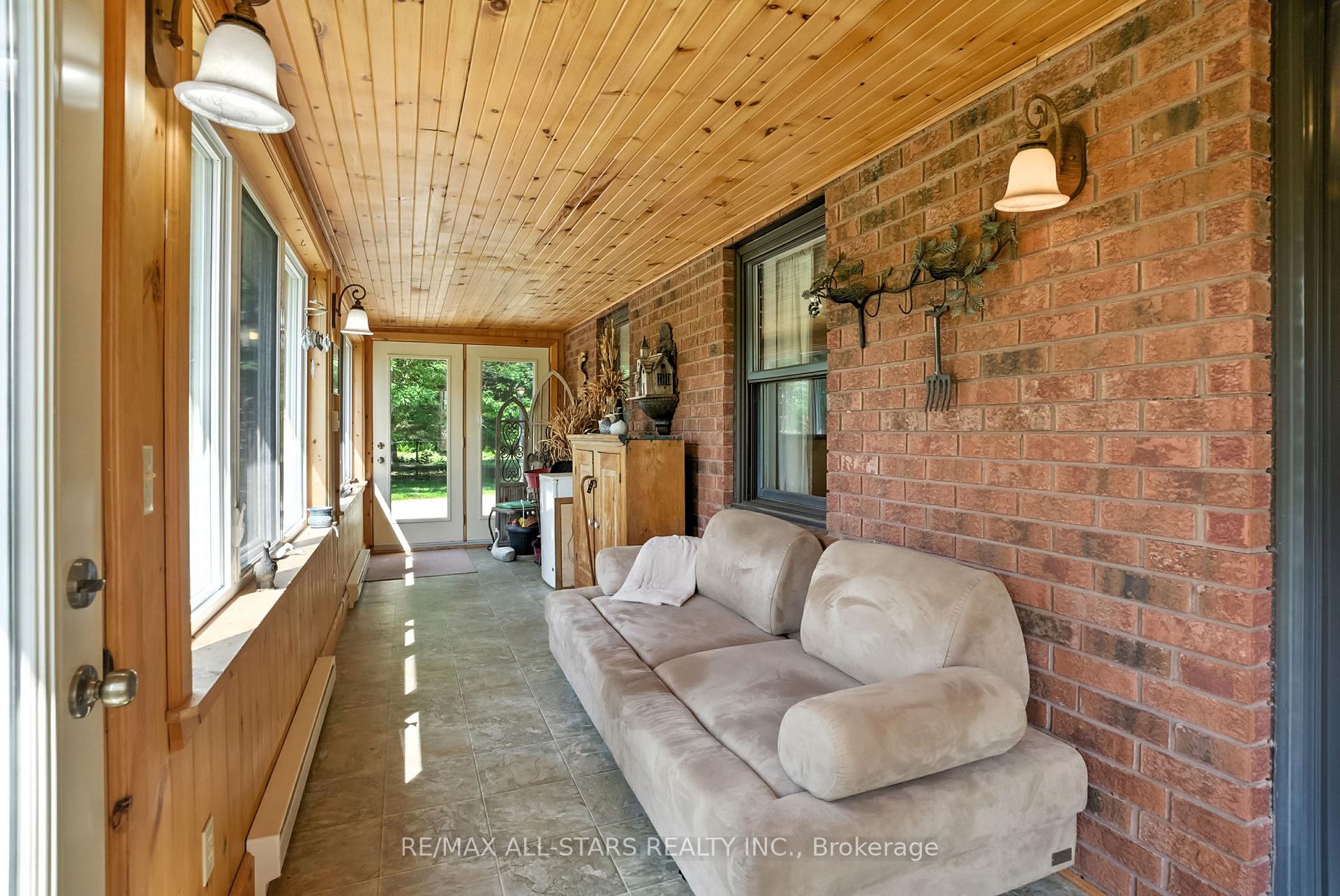 Photo 7 of 740 Ball Road, Uxbridge, Rural Uxbridge — HOMEH