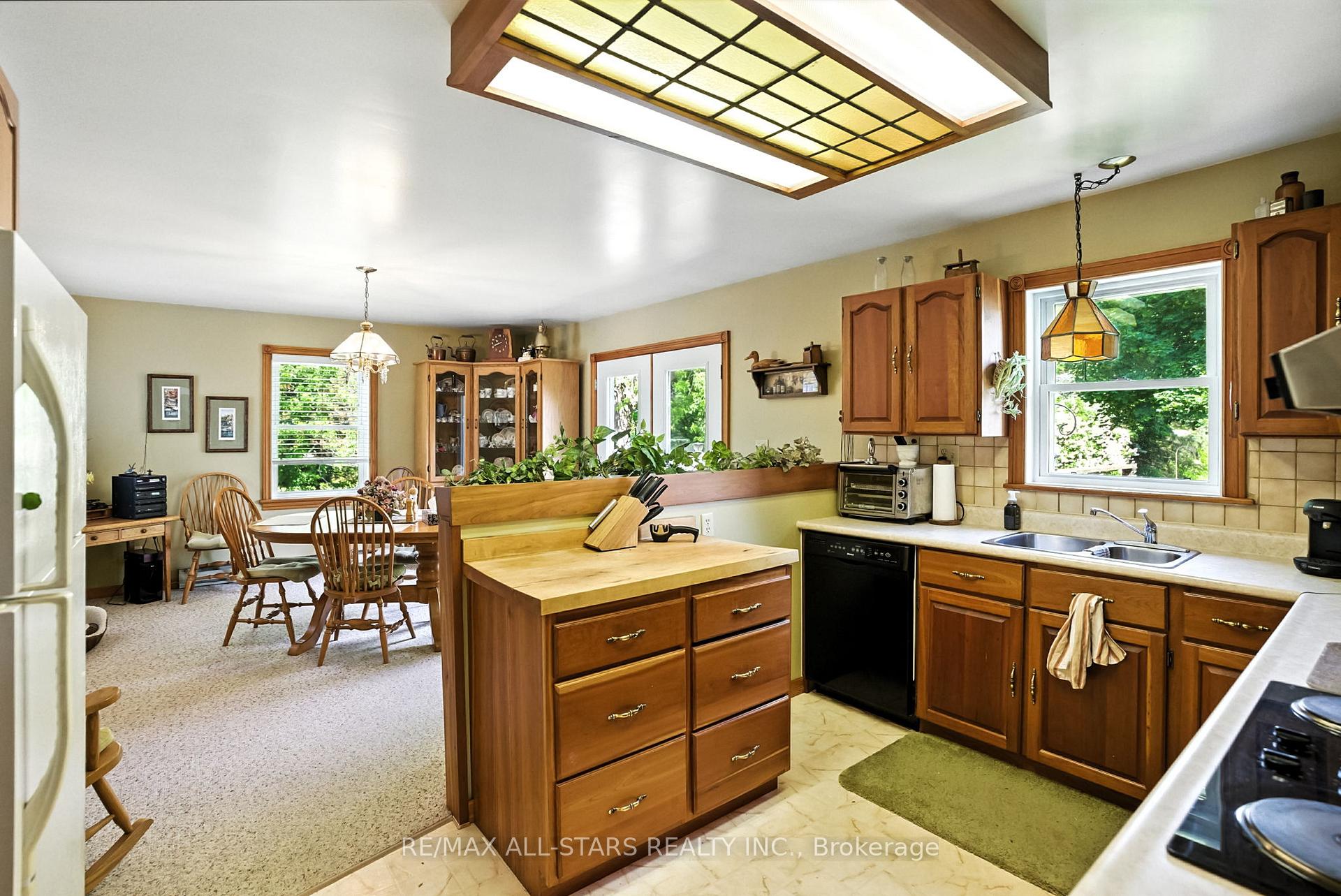 Photo 14 of 740 Ball Road, Uxbridge, Rural Uxbridge — HOMEH
