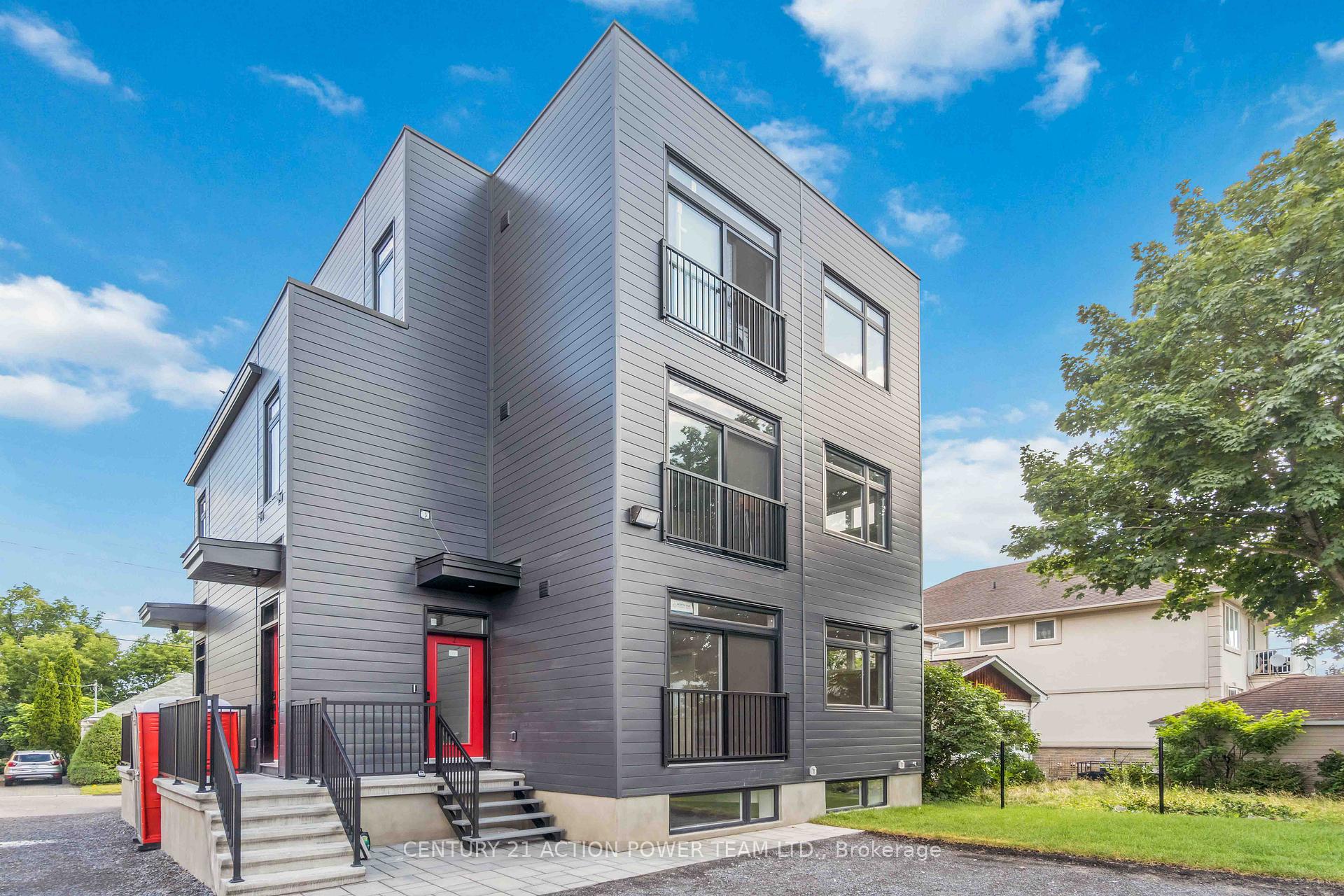 Photo 3 of Unit 3, 280 Levis Avenue, Ottawa, Vanier — HOMEH