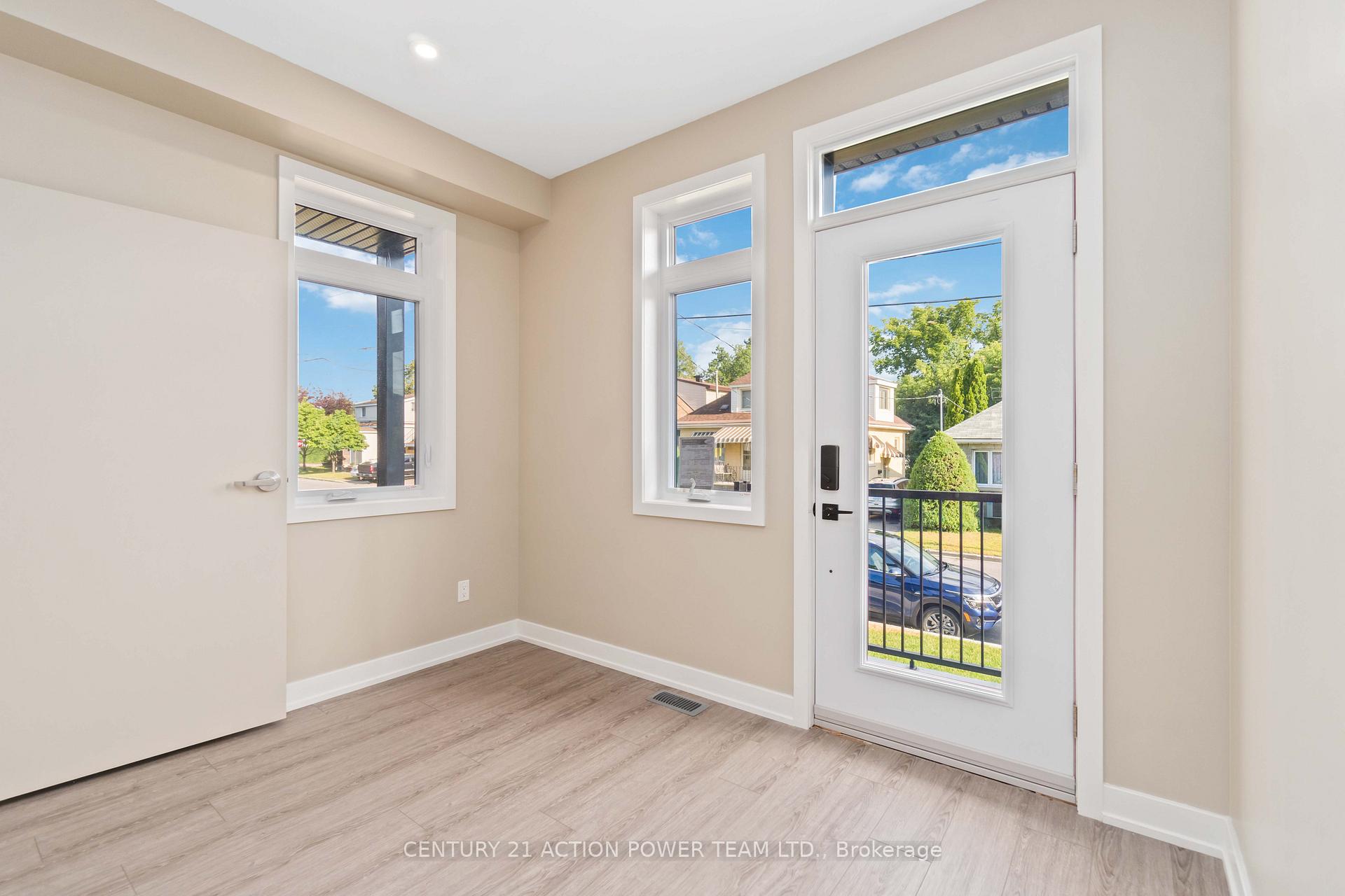 Photo 5 of Unit 3, 280 Levis Avenue, Ottawa, Vanier — HOMEH