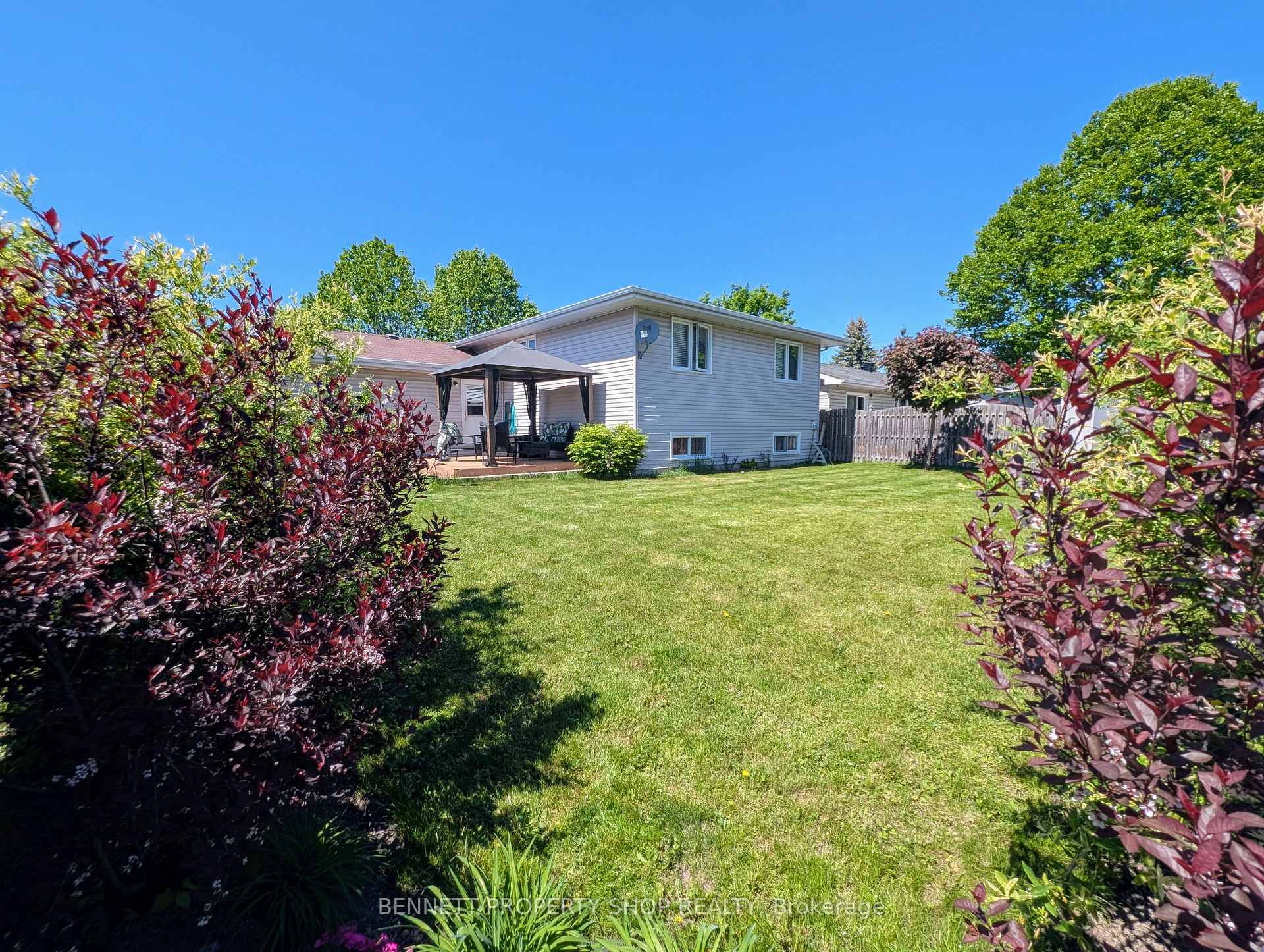 Photo 17 of 12 Smolkin Street, Arnprior — HOMEH