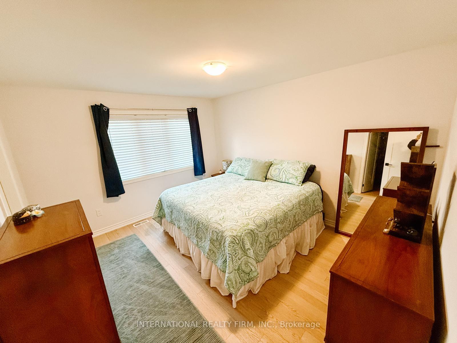 Photo 10 of 12 Gord Matthews Way, Uxbridge — HOMEH