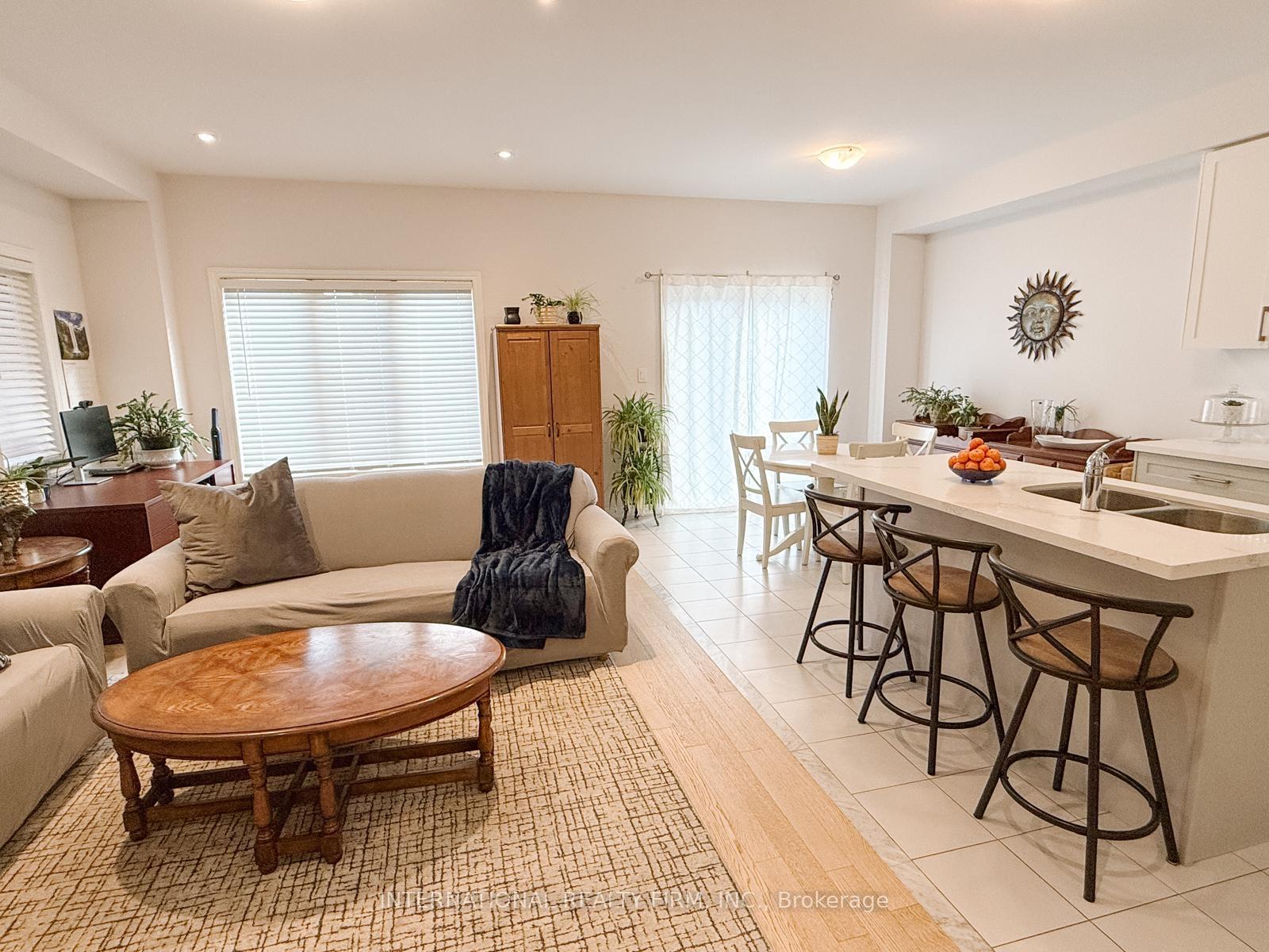 Photo 20 of 12 Gord Matthews Way, Uxbridge — HOMEH
