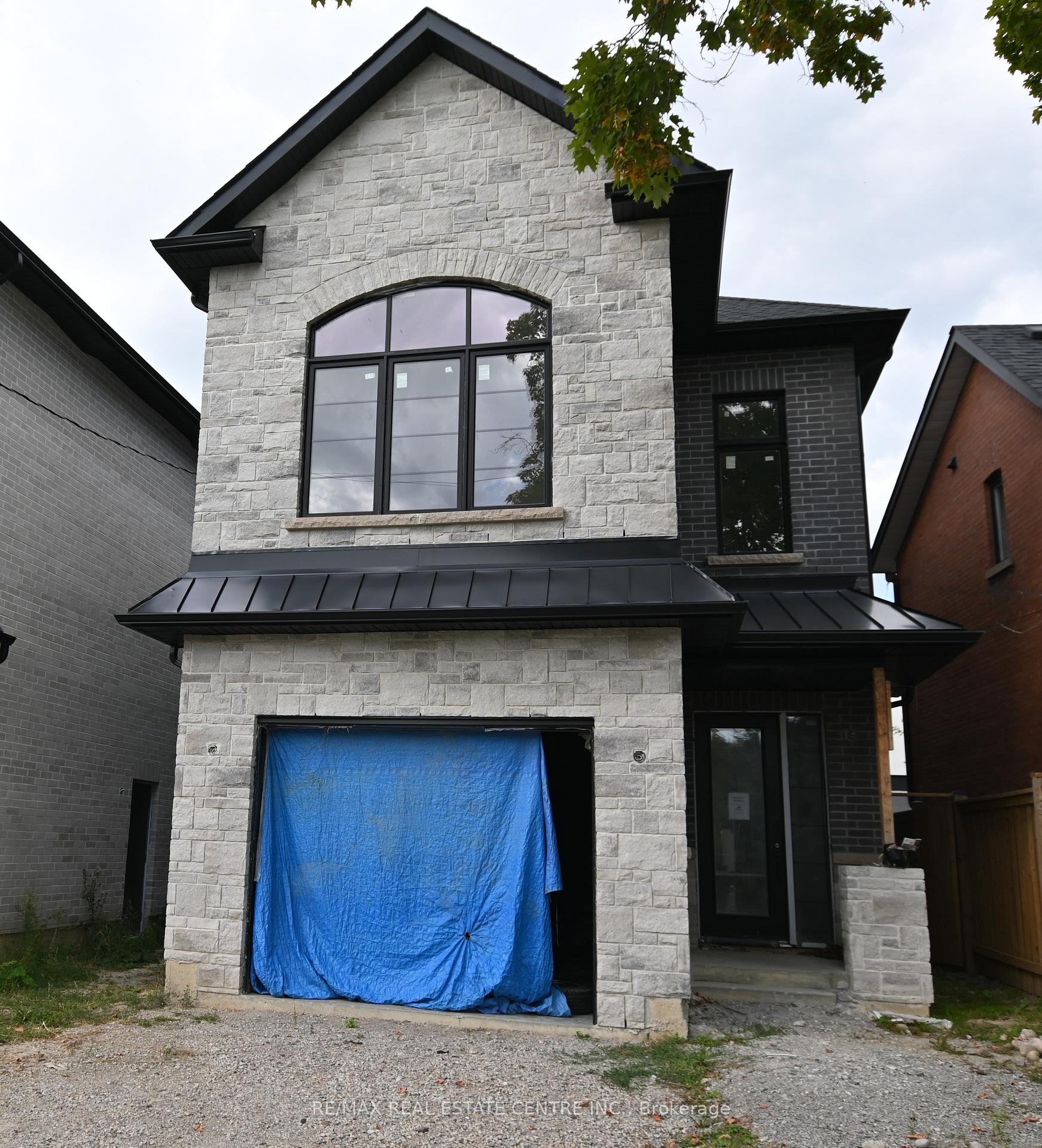 Photo 1 of 24 Rainbow Drive, Vaughan, West Woodbridge — HOMEH