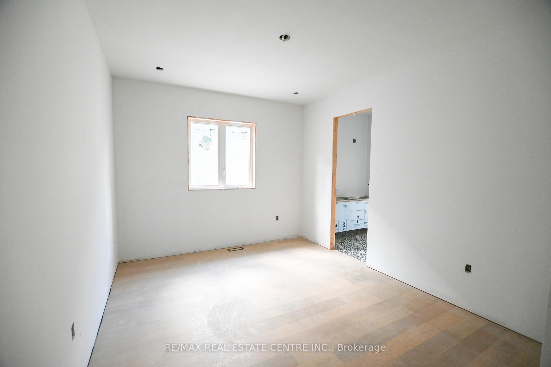 Photo 24 of 24 Rainbow Drive, Vaughan, West Woodbridge — HOMEH