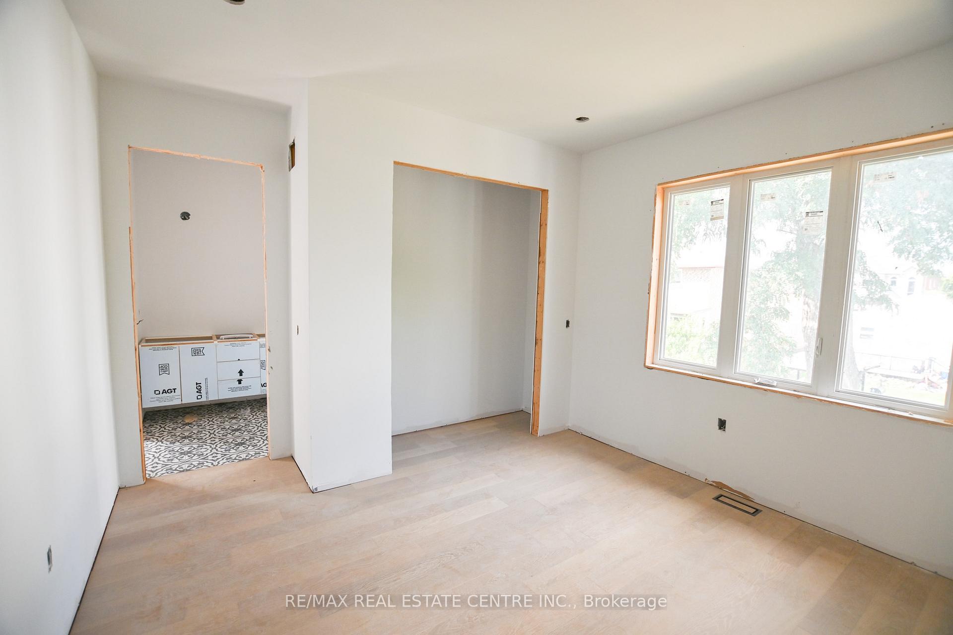 Photo 28 of 24 Rainbow Drive, Vaughan, West Woodbridge — HOMEH