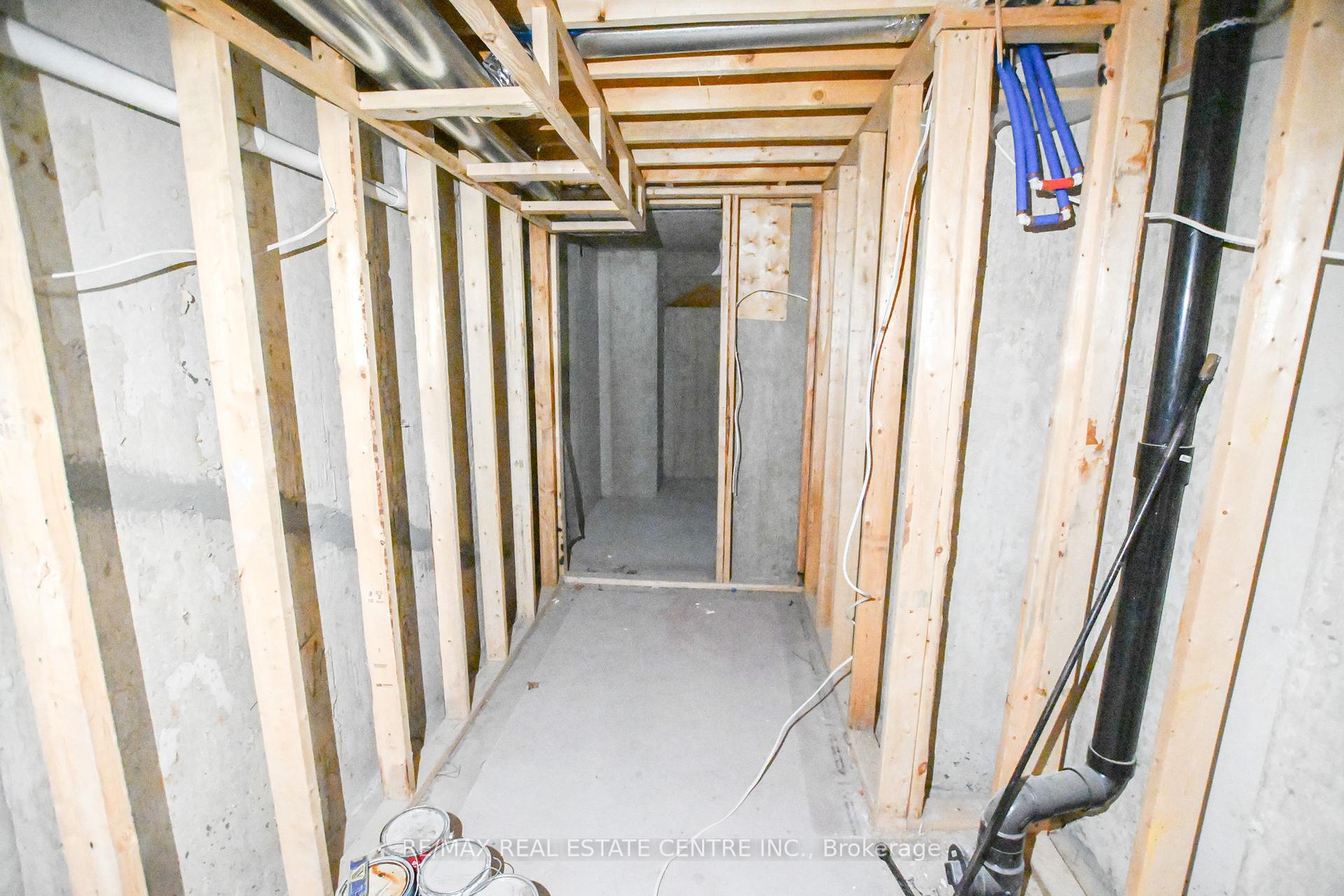 Photo 32 of 24 Rainbow Drive, Vaughan, West Woodbridge — HOMEH