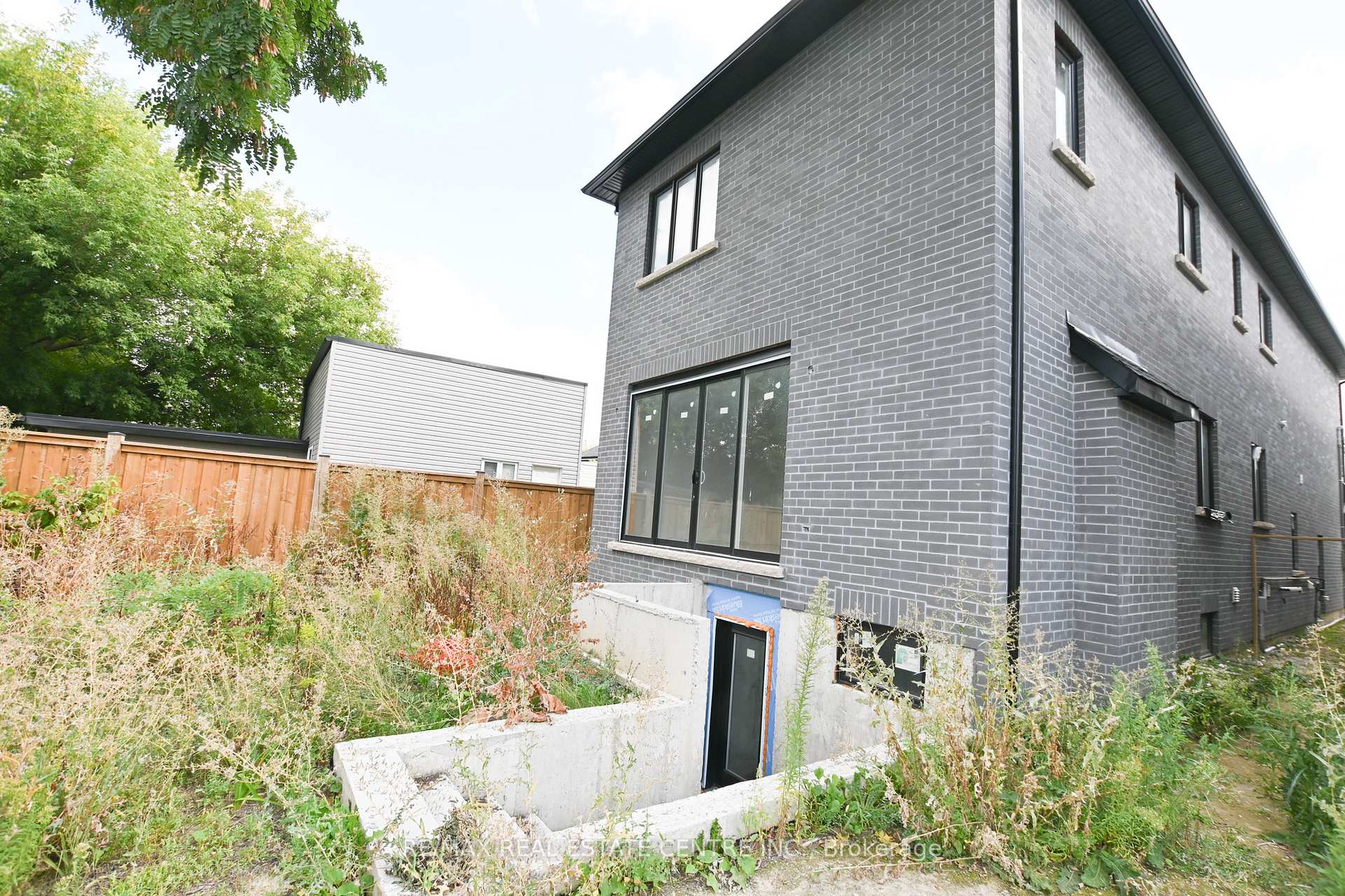 Photo 37 of 24 Rainbow Drive, Vaughan, West Woodbridge — HOMEH