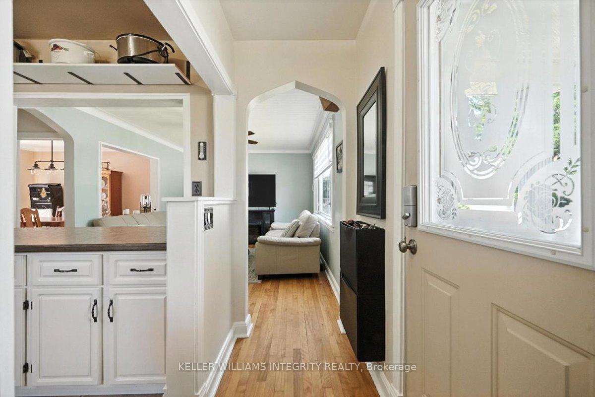 Photo 4 of 323 Richard Circle, Ottawa, Vanier — HOMEH