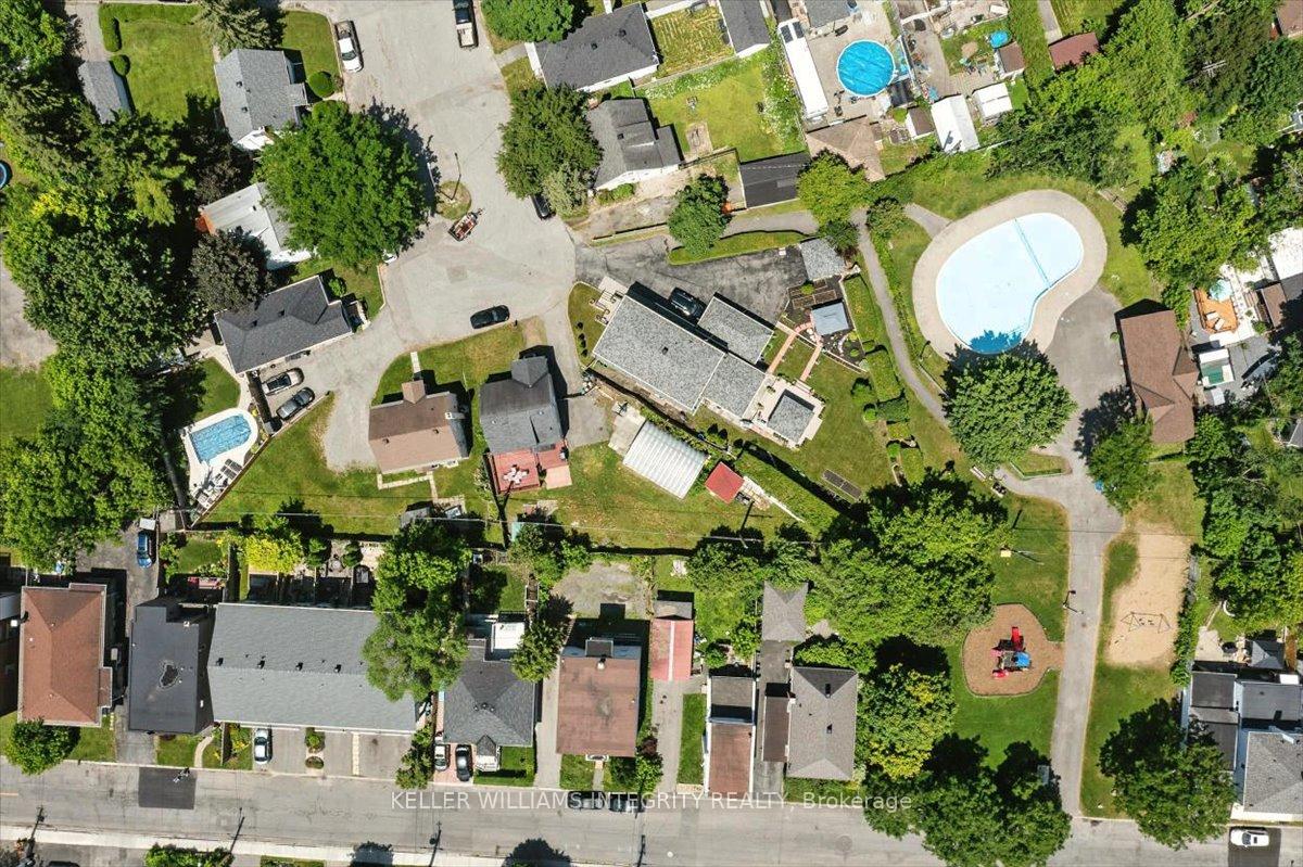 Photo 41 of 323 Richard Circle, Ottawa, Vanier — HOMEH