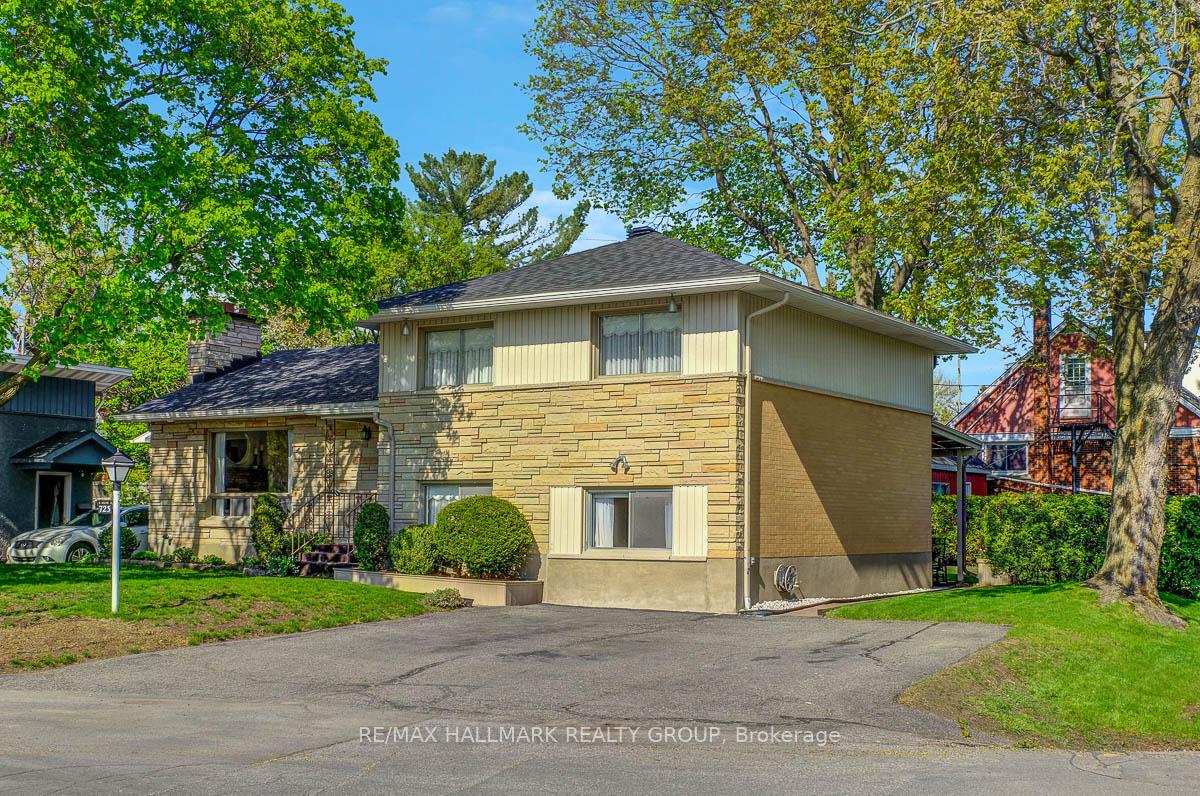 Photo 2 of 723 Luc Street, Ottawa, Vanier — HOMEH