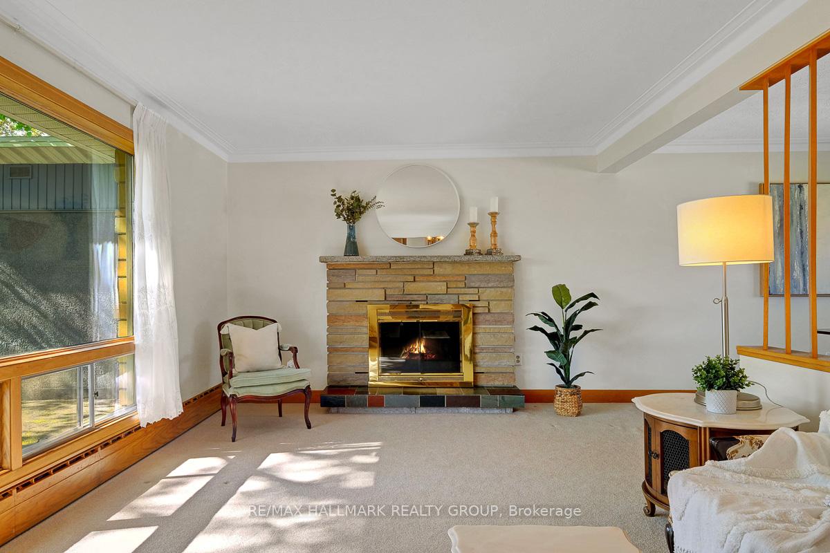 Photo 8 of 723 Luc Street, Ottawa, Vanier — HOMEH