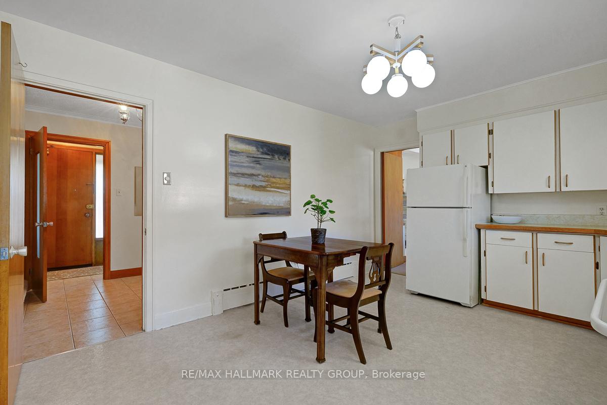 Photo 15 of 723 Luc Street, Ottawa, Vanier — HOMEH