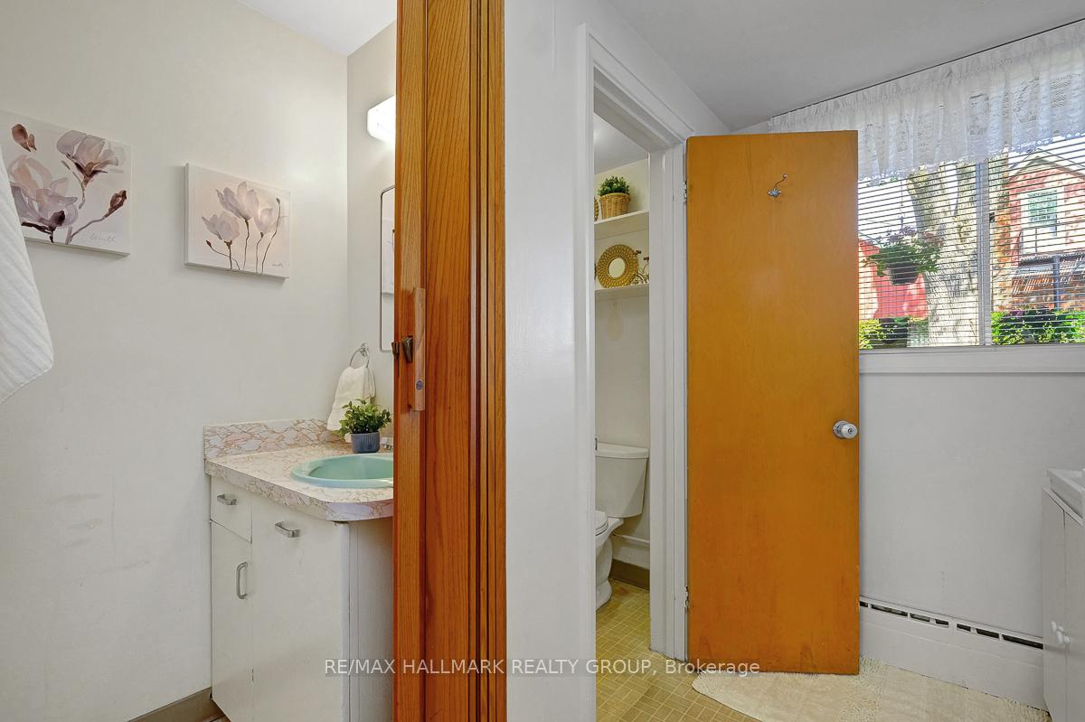 Photo 25 of 723 Luc Street, Ottawa, Vanier — HOMEH
