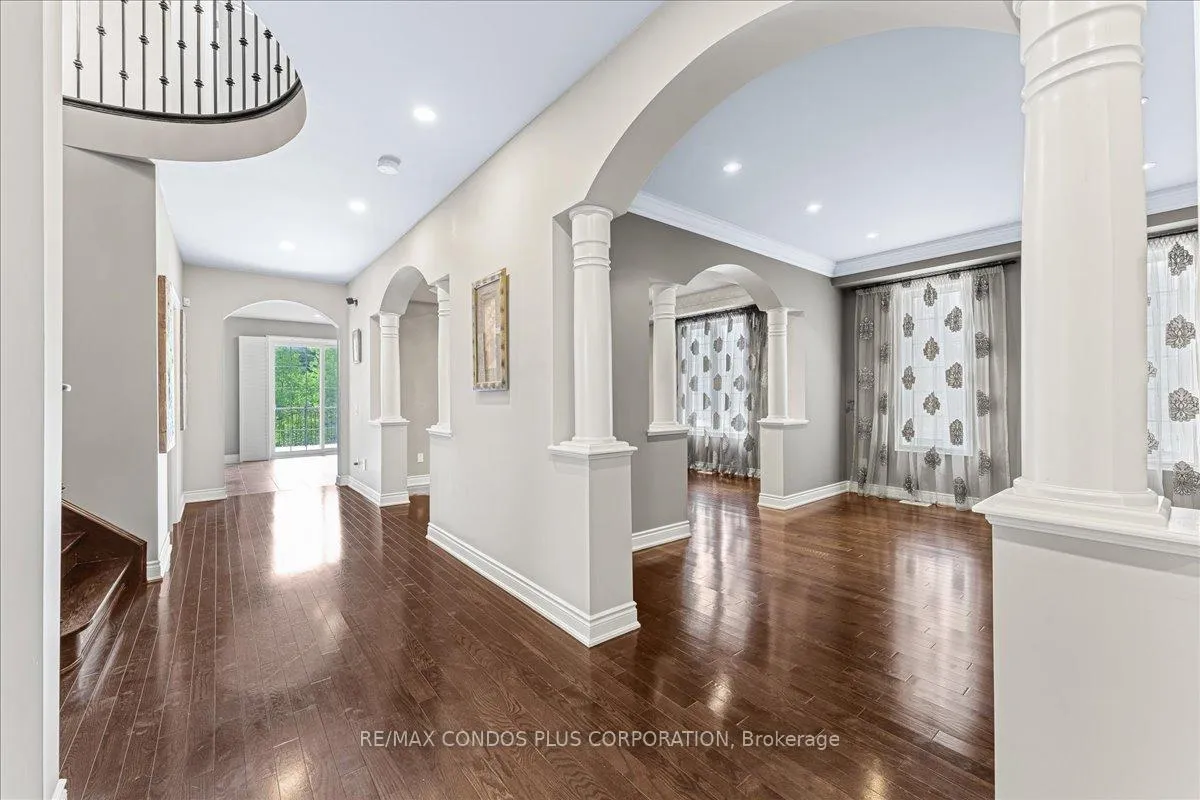 Photo 9 of 131 Lady Nadia Drive, Vaughan, Patterson — HOMEH