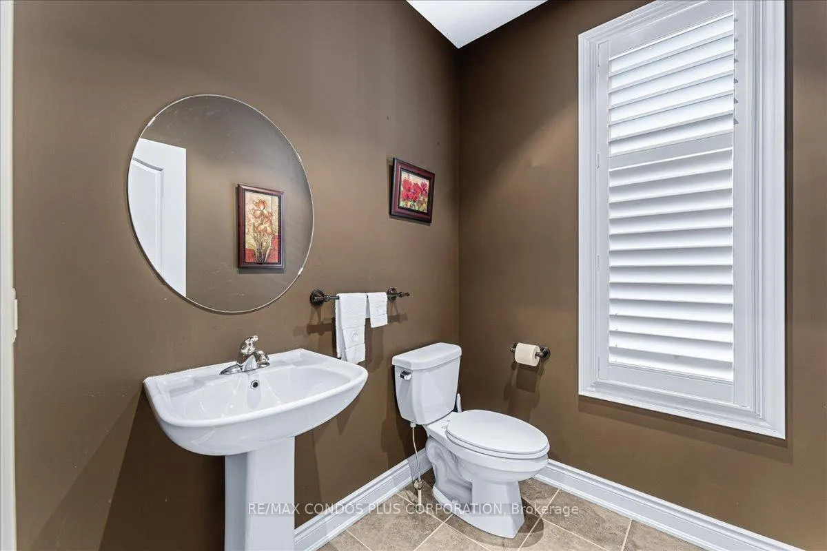 Photo 12 of 131 Lady Nadia Drive, Vaughan, Patterson — HOMEH