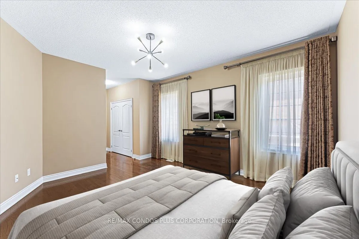 Photo 26 of 131 Lady Nadia Drive, Vaughan, Patterson — HOMEH