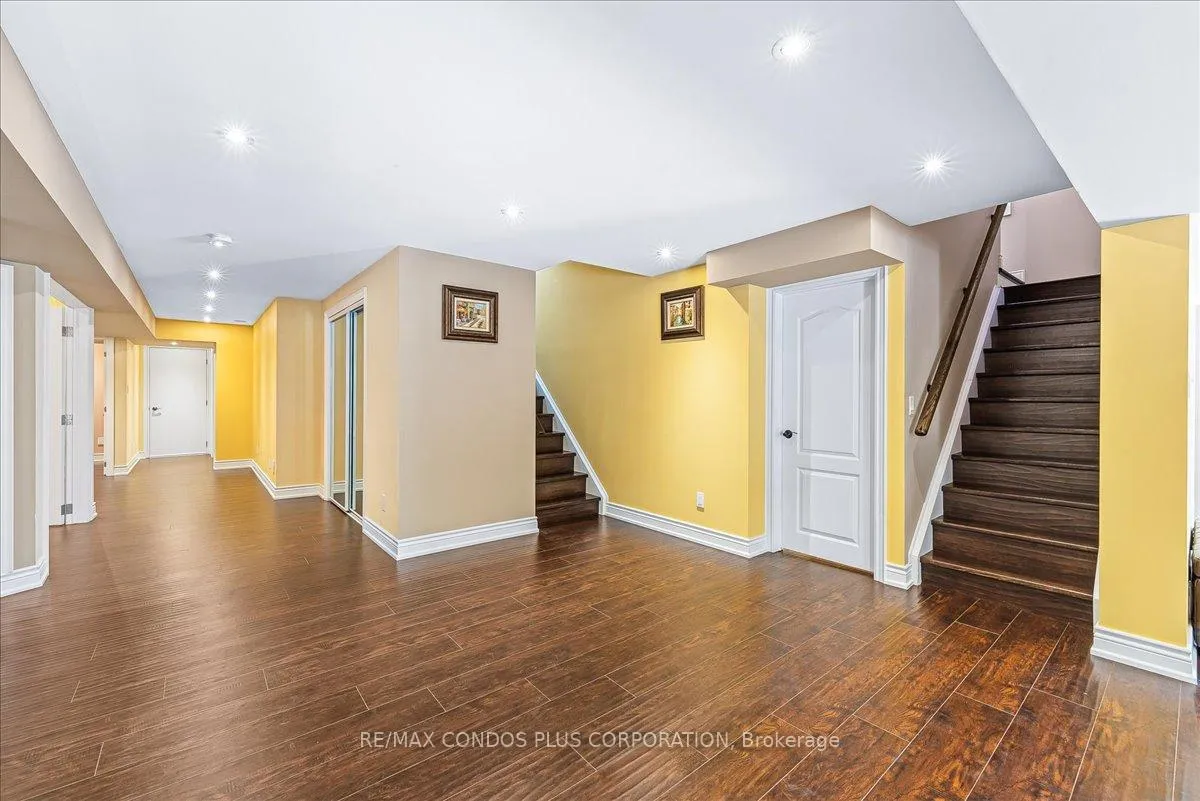 Photo 35 of 131 Lady Nadia Drive, Vaughan, Patterson — HOMEH
