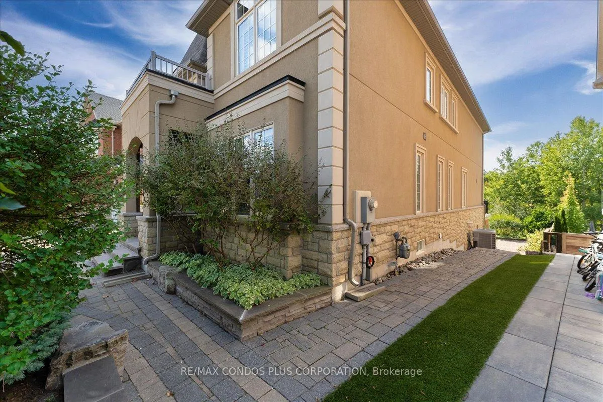 Photo 37 of 131 Lady Nadia Drive, Vaughan, Patterson — HOMEH
