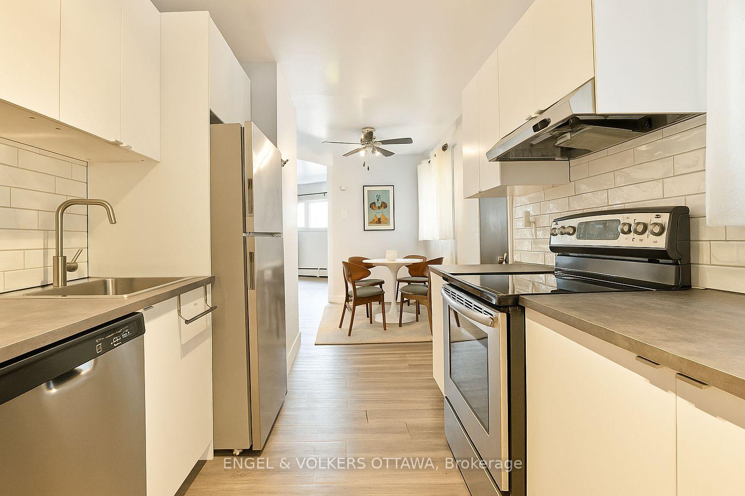 Photo 5 of Unit A, 270 Michel Circle, Ottawa, Vanier — HOMEH