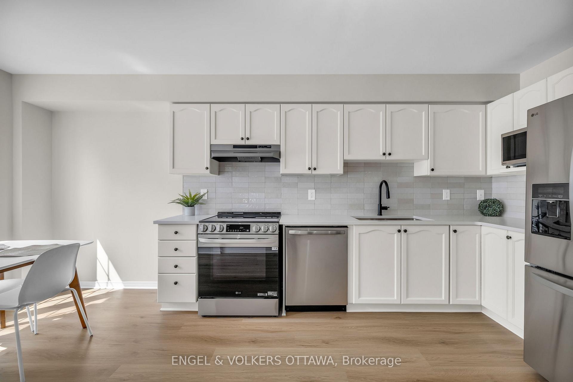 Photo 5 of 470 Seyton Drive, Ottawa, Westcliffe Estates — HOMEH
