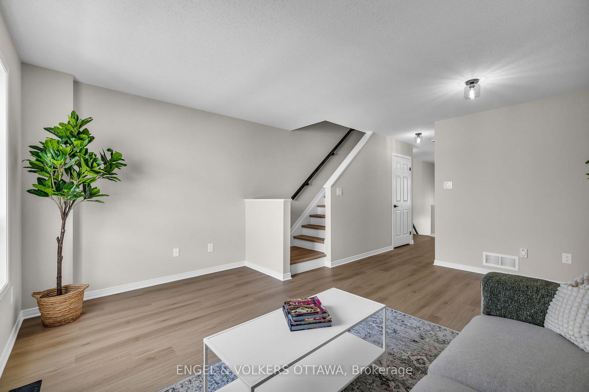 Photo 14 of 470 Seyton Drive, Ottawa, Westcliffe Estates — HOMEH