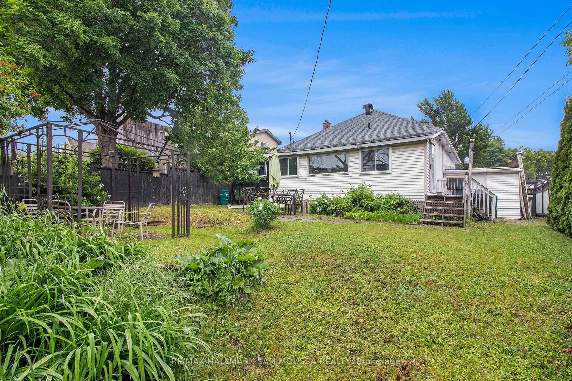 Photo 22 of 180 Tabor Avenue, Ottawa, Vanier — HOMEH