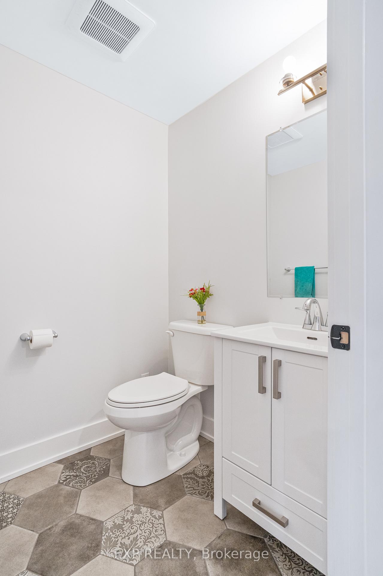 Photo 12 of 653 La Vérendrye Drive, Ottawa, Beacon Hill North — HOMEH