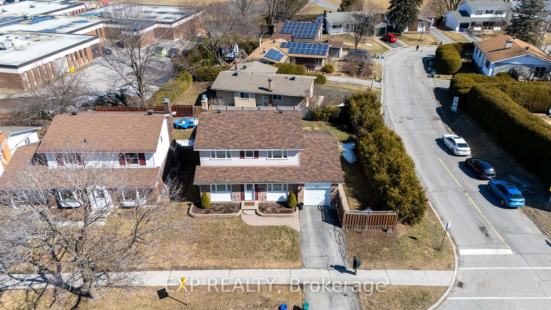 Photo 37 of 653 La Vérendrye Drive, Ottawa, Beacon Hill North — HOMEH