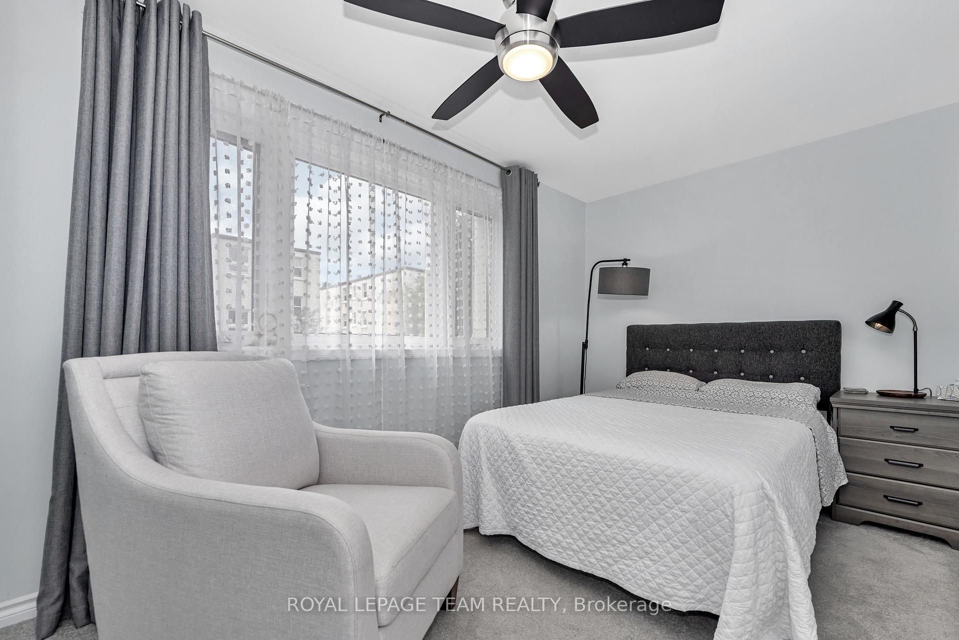 Photo 13 of 423 Blake Boulevard, Ottawa, Vanier — HOMEH