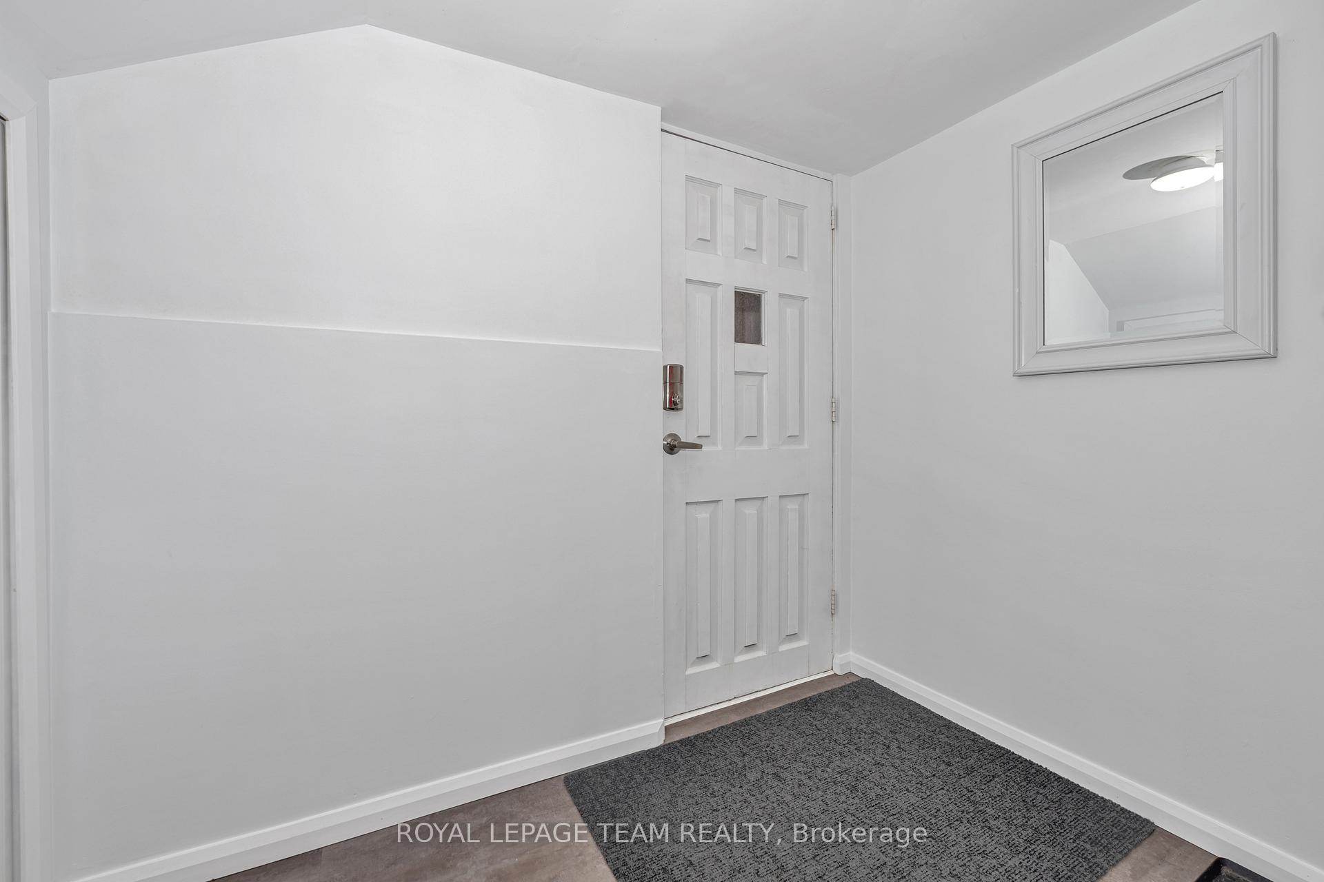 Photo 24 of 423 Blake Boulevard, Ottawa, Vanier — HOMEH