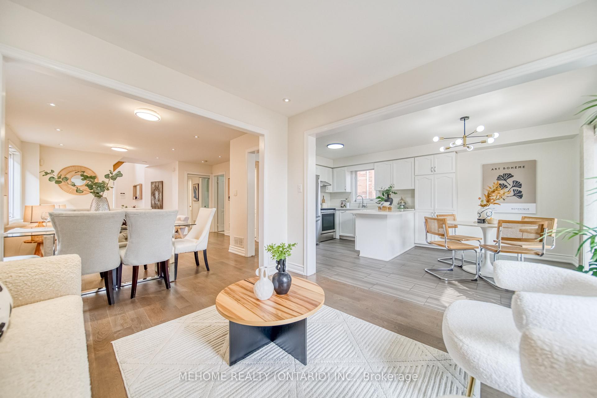 Photo 13 of 55 D'amato Crescent, Vaughan, Maple — HOMEH