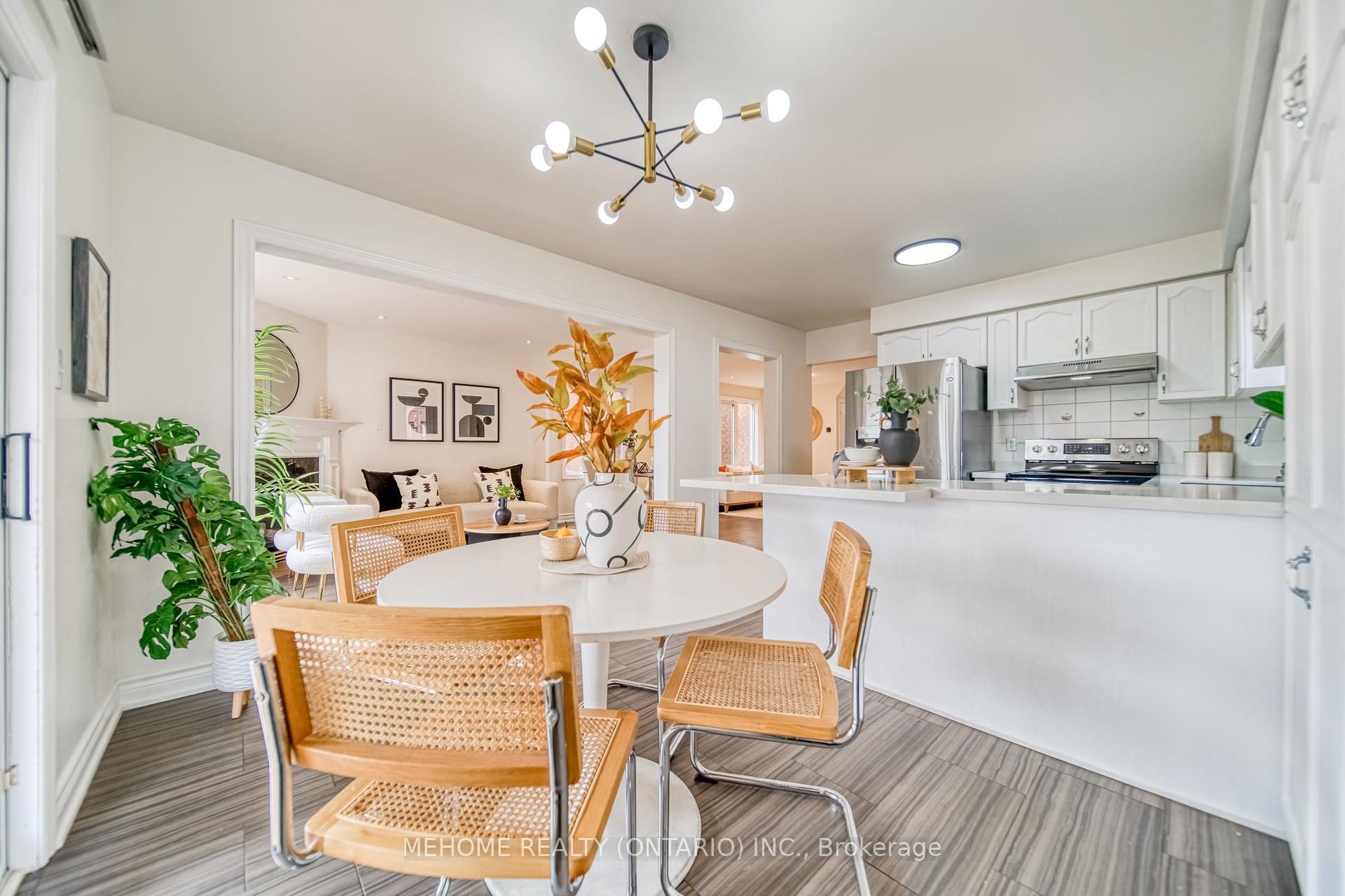 Photo 19 of 55 D'amato Crescent, Vaughan, Maple — HOMEH