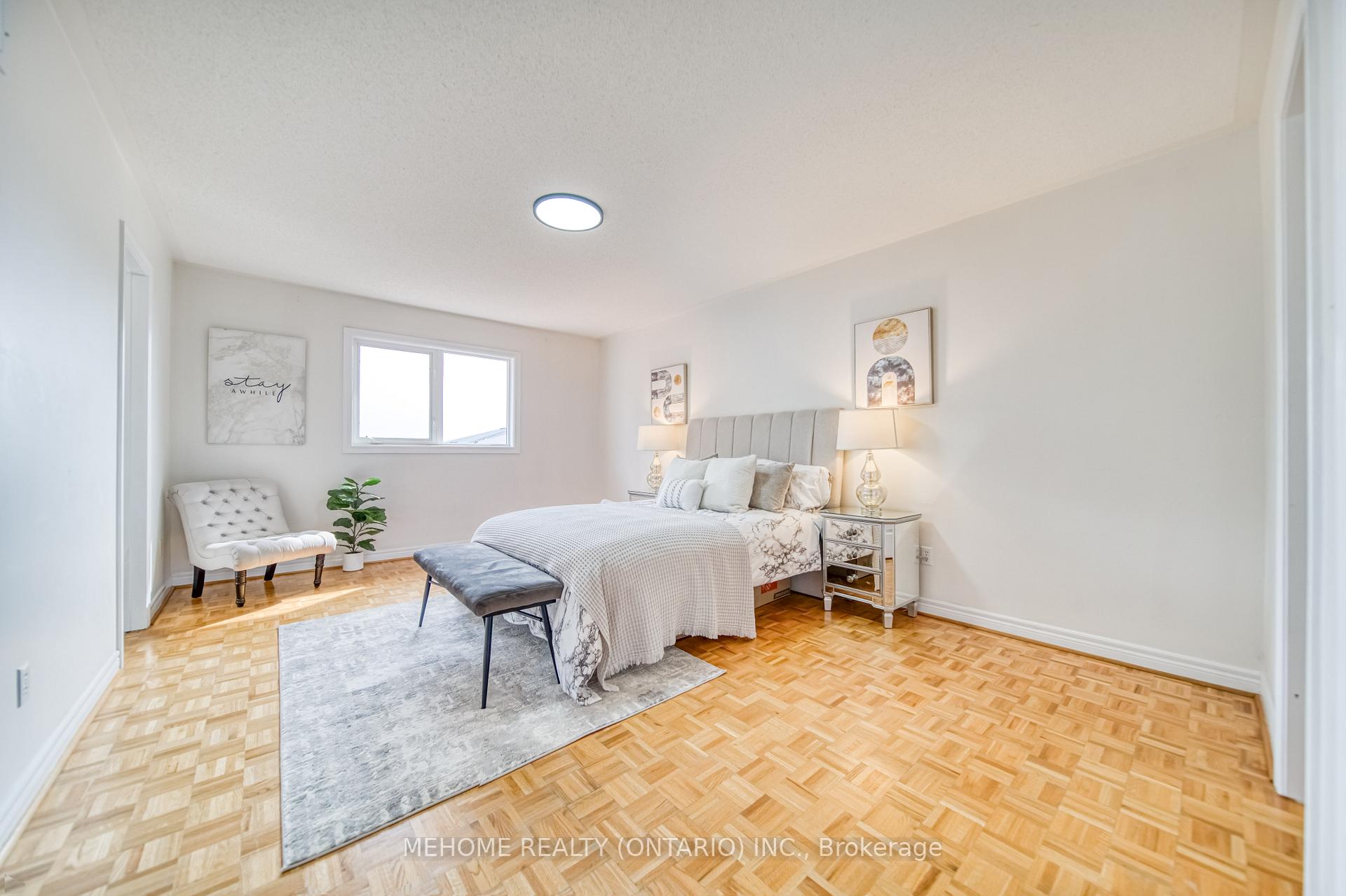 Photo 23 of 55 D'amato Crescent, Vaughan, Maple — HOMEH